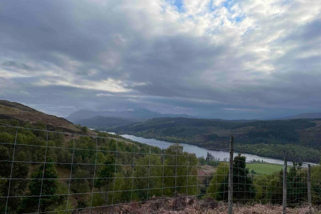 Coorie Doon Cabin! Great Scottish Welcome
