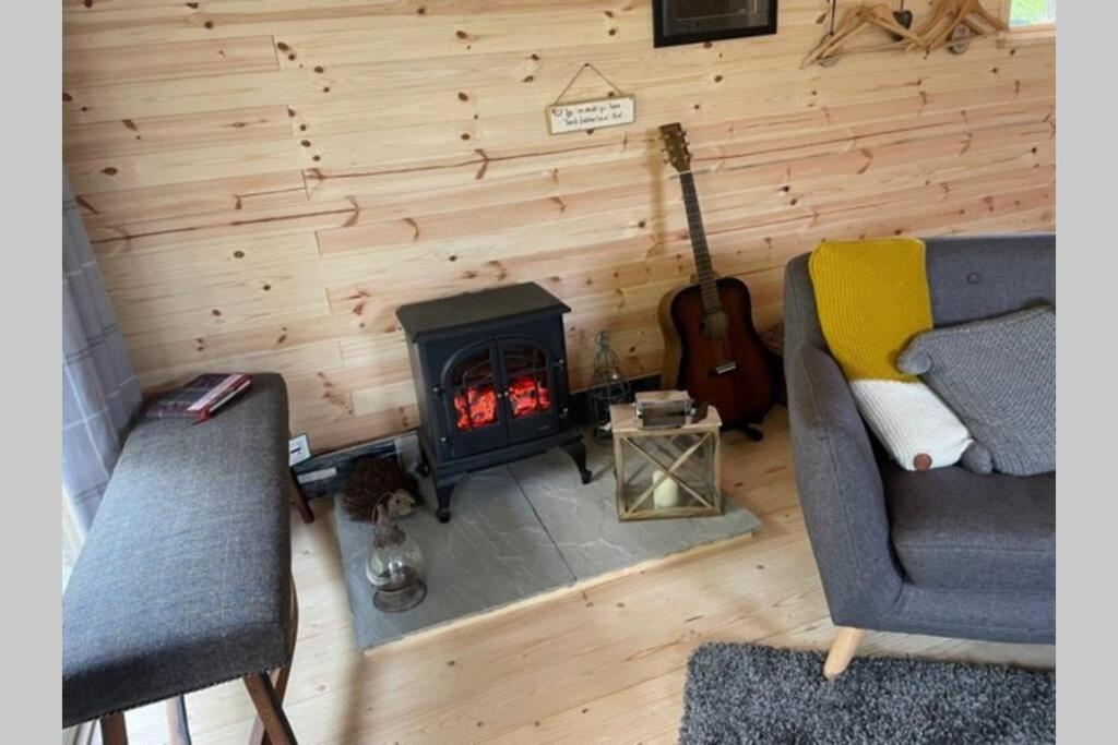 Coorie Doon Cabin! Great Scottish Welcome * Fort Augustus